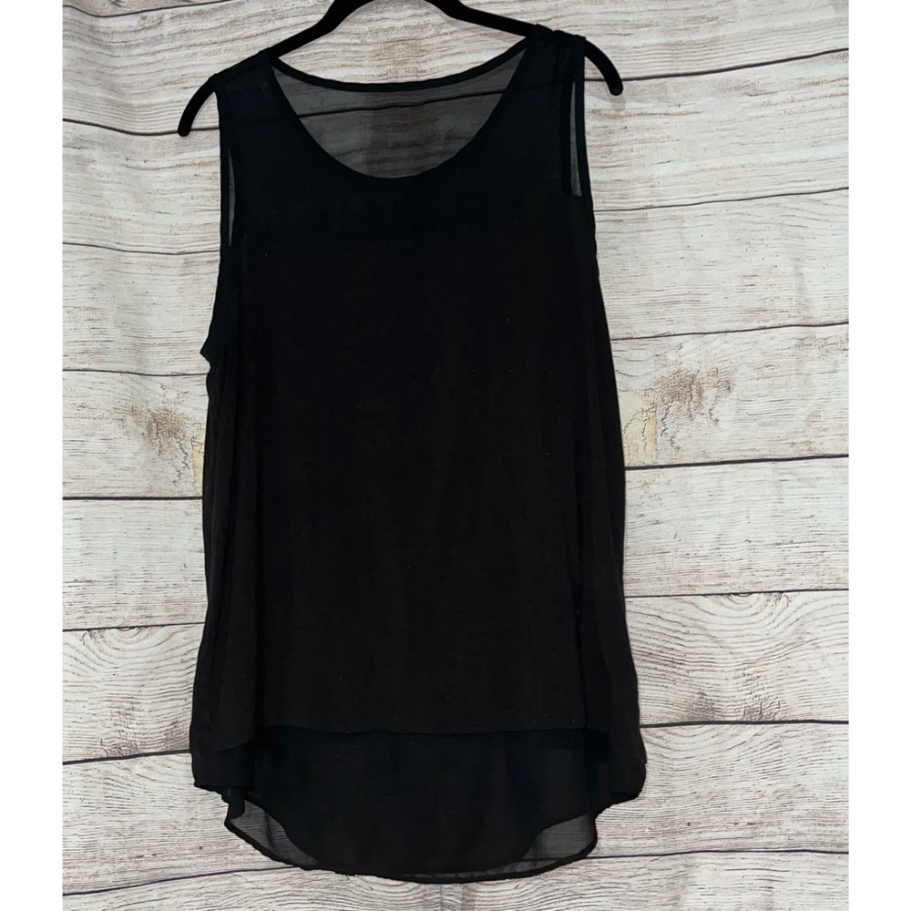 Sleeveless Top in black size L by Attention - Picture 2 of 9